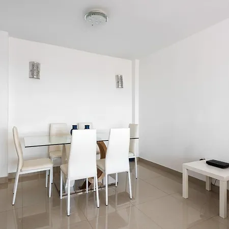 Apartment U-nique Eduardo Carvajal Malaga