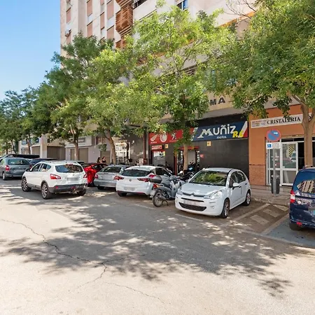 U-nique Eduardo Carvajal * Málaga